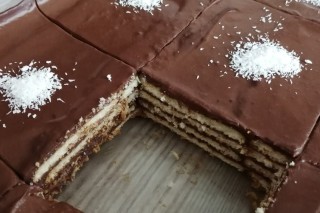 Kolay Bisküvili Pasta Tarifi