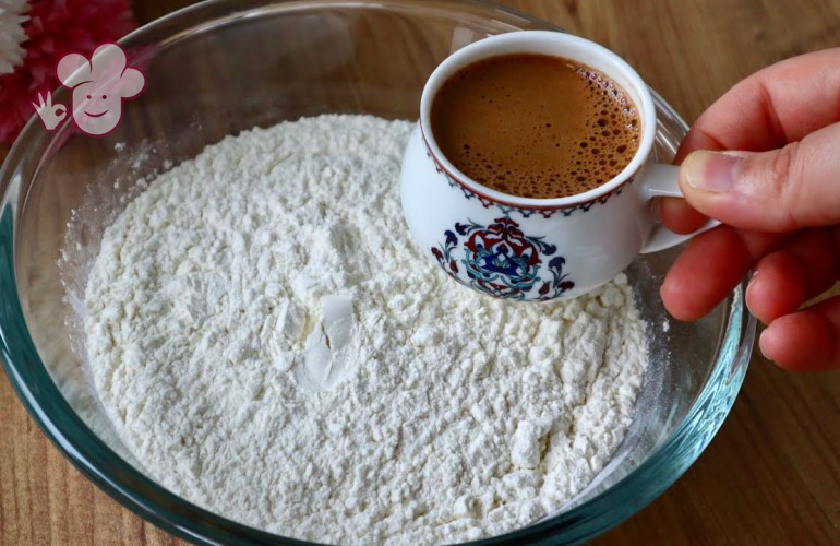Türk Kahveli Muhallebili Çörek Tarifi